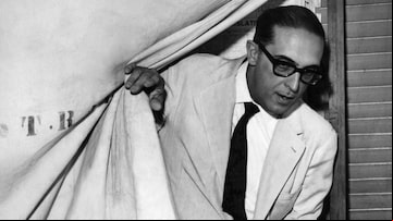 Carlos Lacerda, então governador do Rio de Janeiro, durante votação na eleição de 1962. Foto: Acervo/Estadão