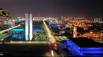 CAPÍTULO2ESP3 // Brasília - Congresso - Praça dos 3 Poderes. Vista aérea, noturna. Foto: Dida Sampaio/Estadao. Foto: Dida Sampaio/Estadao